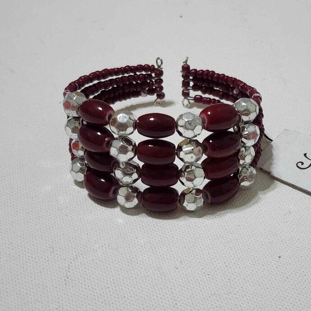 Treska plum beaded stretch bracelet new!!!